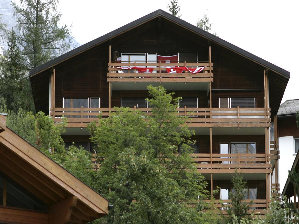 Haus Rothorn, Swiss Alps Apartment Leukerbad