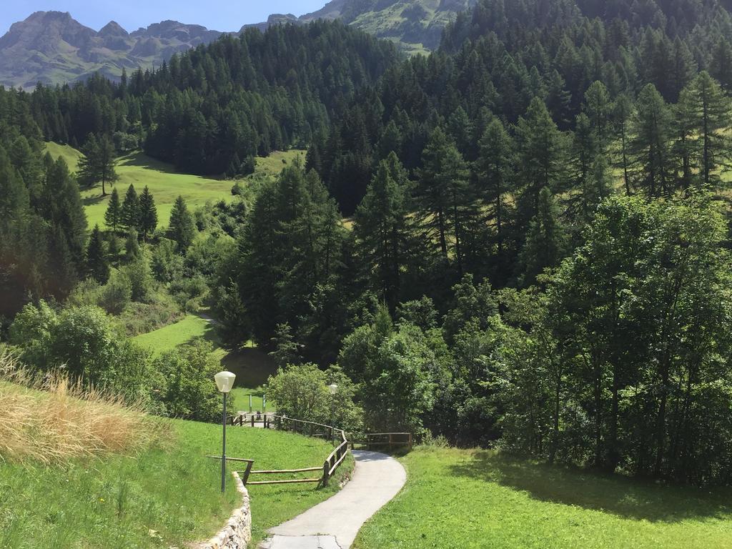 Haus Rothorn, Swiss Alps Apartment Leukerbad